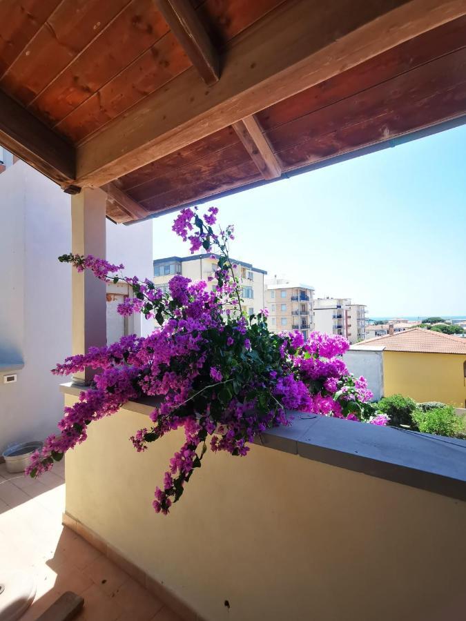Casamare Hotel San Vincenzo Luaran gambar