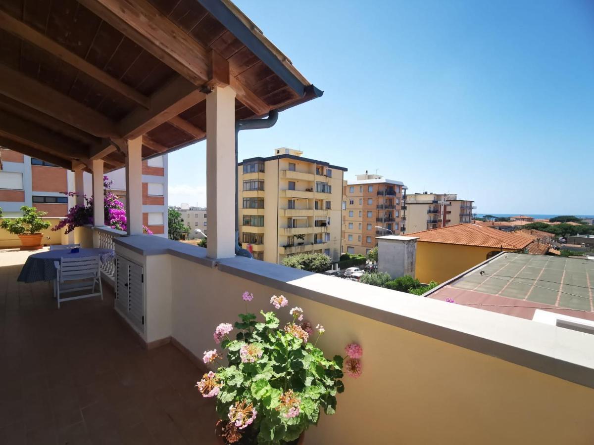 Casamare Hotel San Vincenzo Luaran gambar