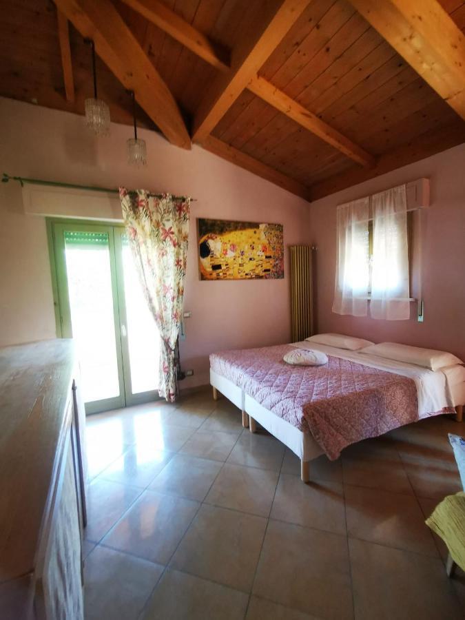 Casamare Hotel San Vincenzo Luaran gambar
