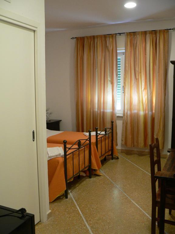 Casamare Hotel San Vincenzo Luaran gambar