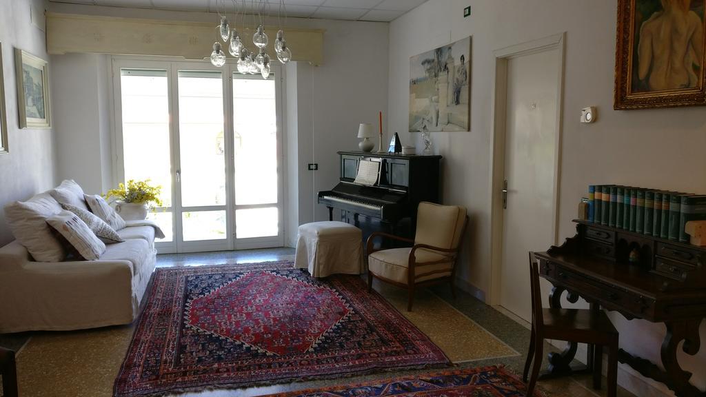 Casamare Hotel San Vincenzo Luaran gambar