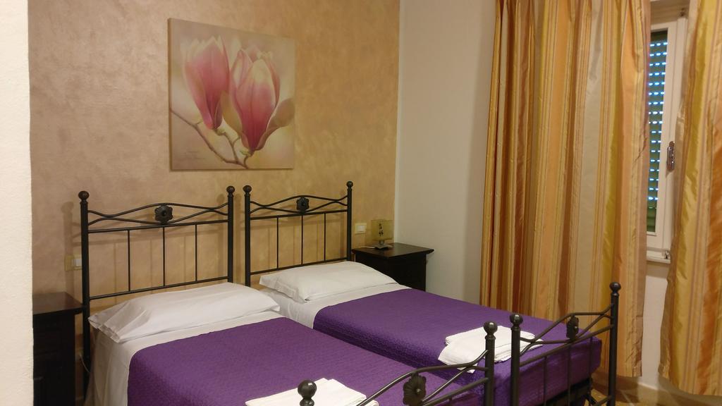 Casamare Hotel San Vincenzo Luaran gambar